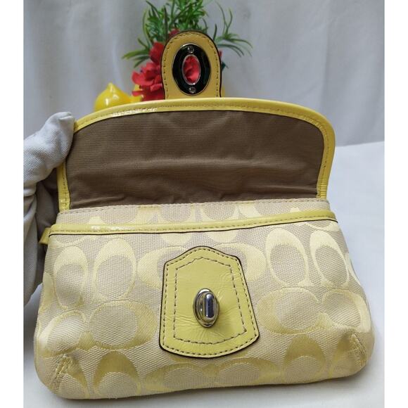 Coach Signature Yellow Canvas Leather Trim Turnlock Wristlet - Coin Wallet - Picture 10 of 12
